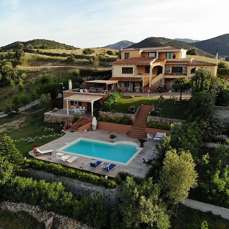 Domus Francy Ξενοδοχείο San Teodoro  Εξωτερικό φωτογραφία
